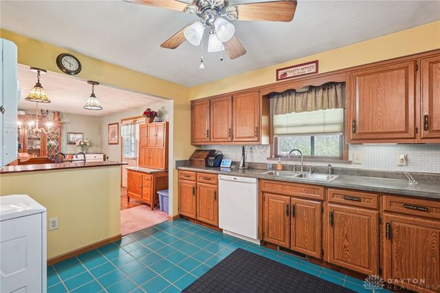 203 N Bickett Road, Xenia Twp, OH 45385