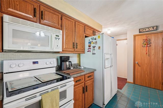 203 N Bickett Road, Xenia Twp, OH 45385