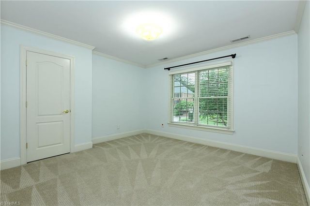 2170 Rossmore Road, Clemmons, NC 27012