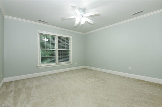 2170 Rossmore Road, Clemmons, NC 27012
