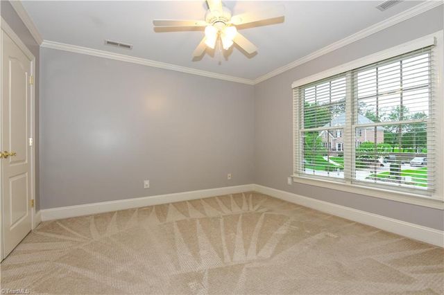 2170 Rossmore Road, Clemmons, NC 27012