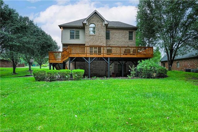 2170 Rossmore Road, Clemmons, NC 27012