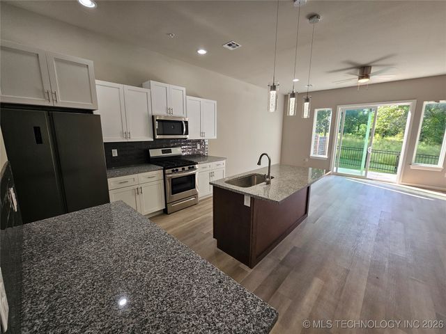 3416 Redbud Lane, Tulsa, OK 74131