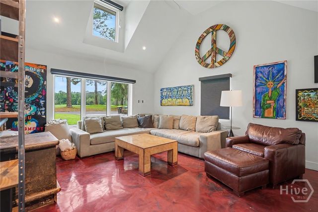 1404 Bacon Park Drive, Savannah, GA 31406