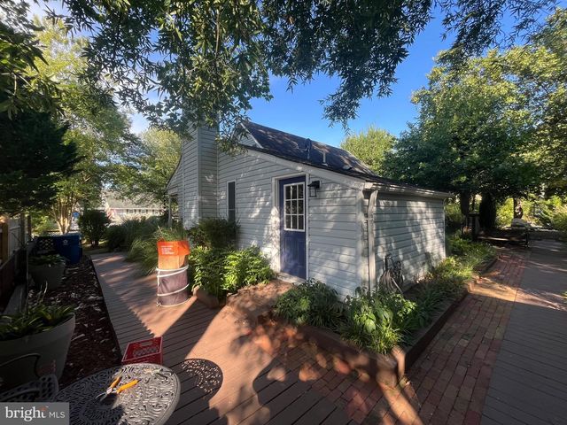 8139 KEELER ST, Alexandria, VA 22309