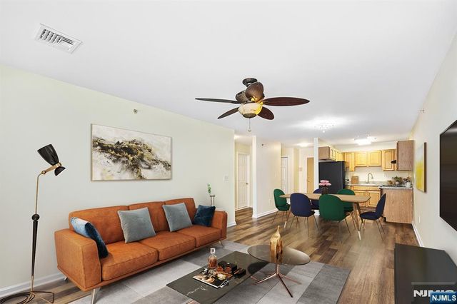 9 Madison Avenue 18, Paterson, NJ 07524