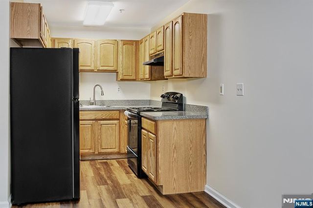 9 Madison Avenue 18, Paterson, NJ 07524