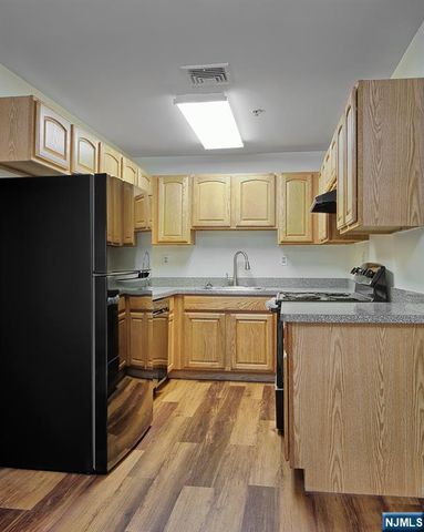 9 Madison Avenue 18, Paterson, NJ 07524