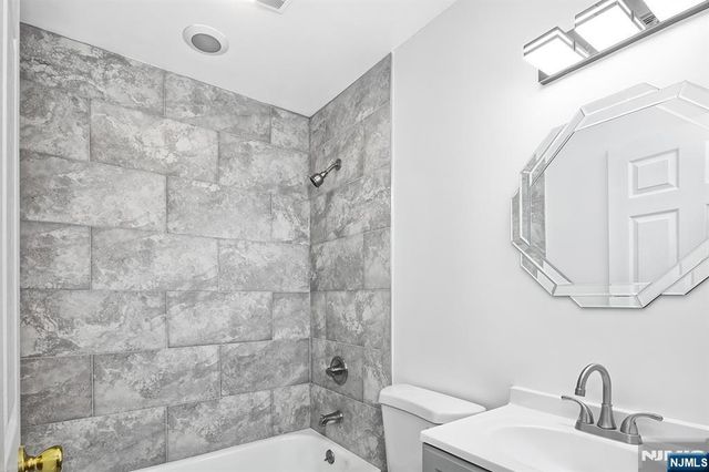 9 Madison Avenue 18, Paterson, NJ 07524