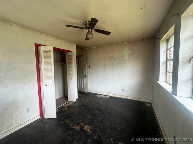 20526 E 4th Street, Tulsa, OK 74108