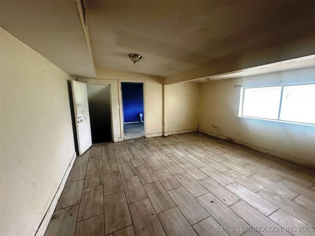 20526 E 4th Street, Tulsa, OK 74108