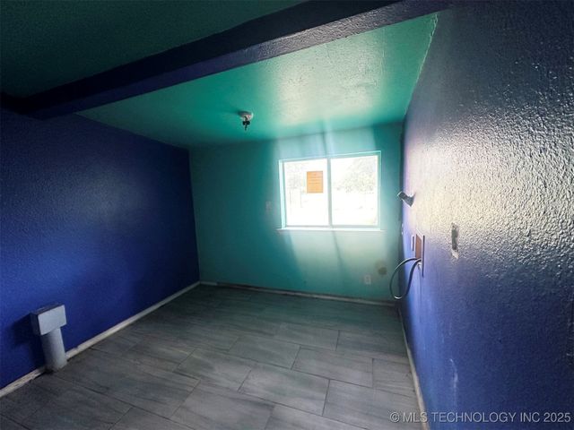 20526 E 4th Street, Tulsa, OK 74108