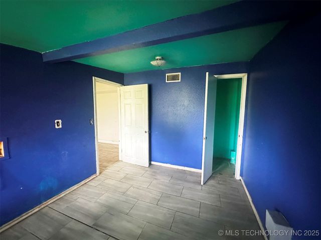 20526 E 4th Street, Tulsa, OK 74108