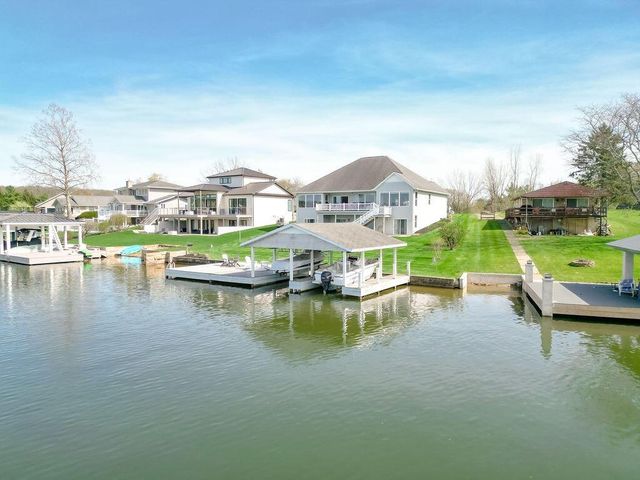 1028 Apple Valley Drive, Howard, OH 43028