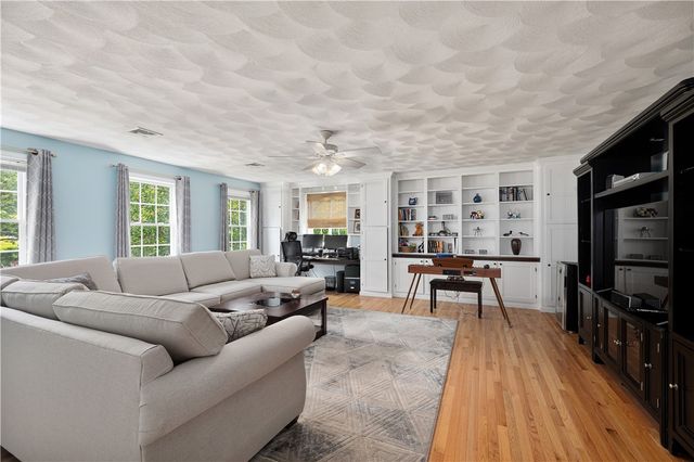 364 Orchard Woods Drive, North Kingstown, RI 02874