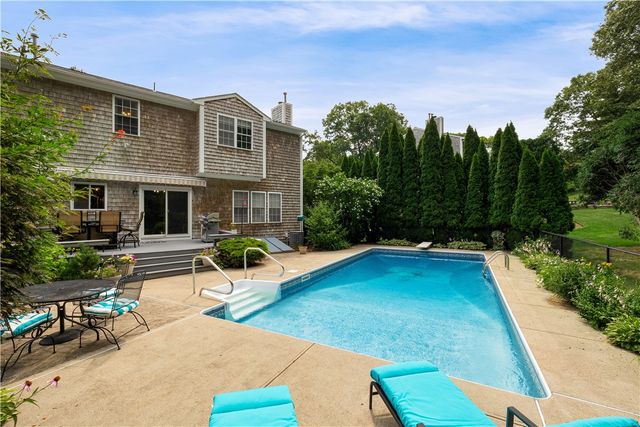 364 Orchard Woods Drive, North Kingstown, RI 02874