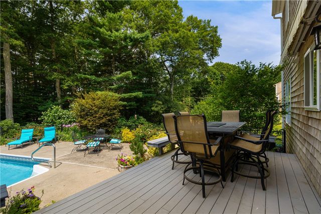 364 Orchard Woods Drive, North Kingstown, RI 02874