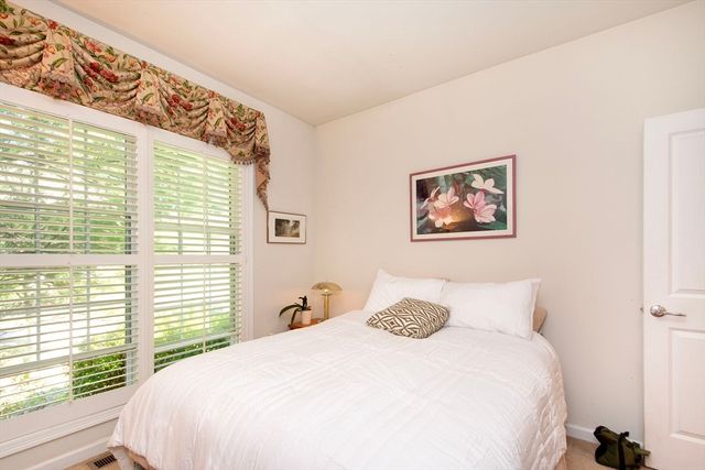 28 Picket Fence, Plymouth, MA 02360