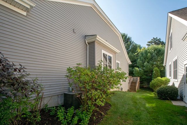 28 Picket Fence, Plymouth, MA 02360