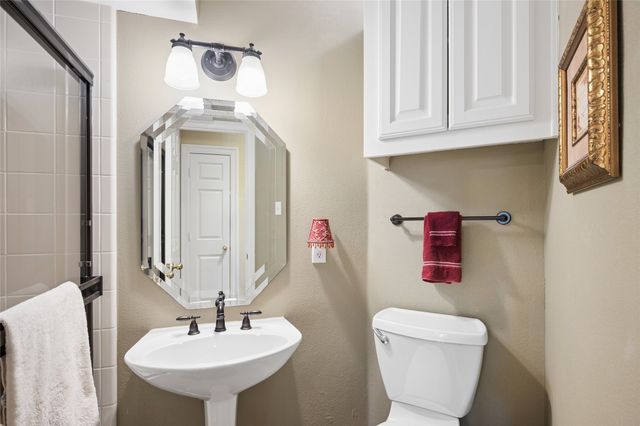 405 Royal Colonnade, Arlington, TX 76011