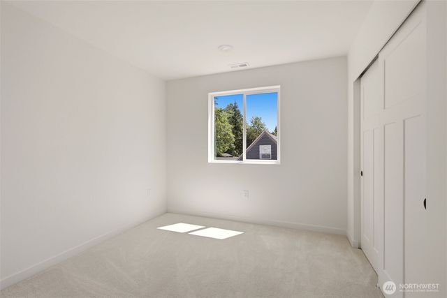 9711 Mckinley Avenue E, Tacoma, WA 98445