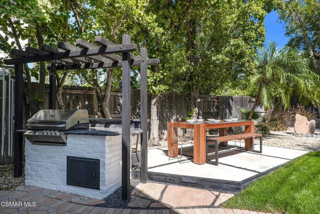 31935 Kingspark Court, Westlake Village, CA 91361