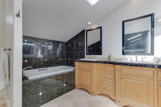 31935 Kingspark Court, Westlake Village, CA 91361