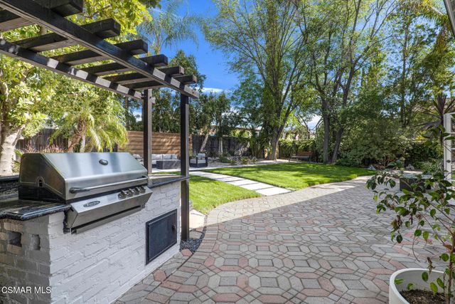 31935 Kingspark Court, Westlake Village, CA 91361