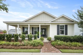 1717 Discovery Loop, Panama City, FL 32405