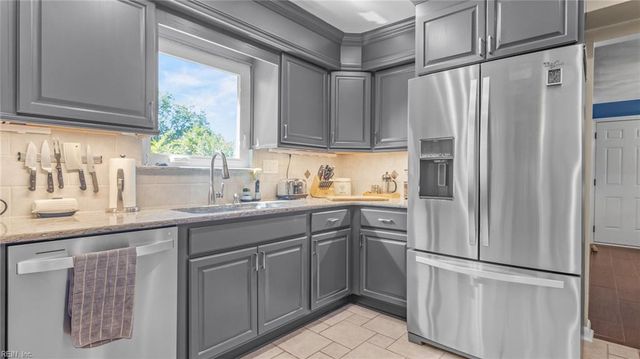 3429 Poppy CRES, Virginia Beach, VA 23453