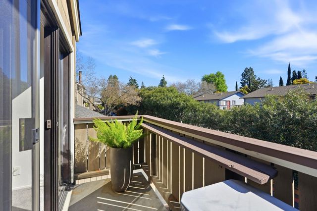 137 Union Avenue A, Campbell, CA 95008