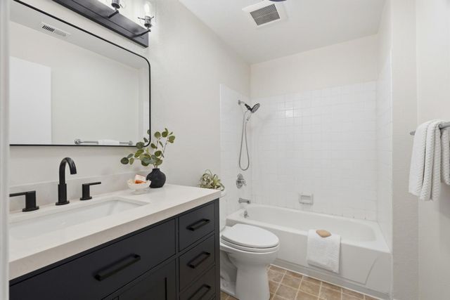 137 Union Avenue A, Campbell, CA 95008