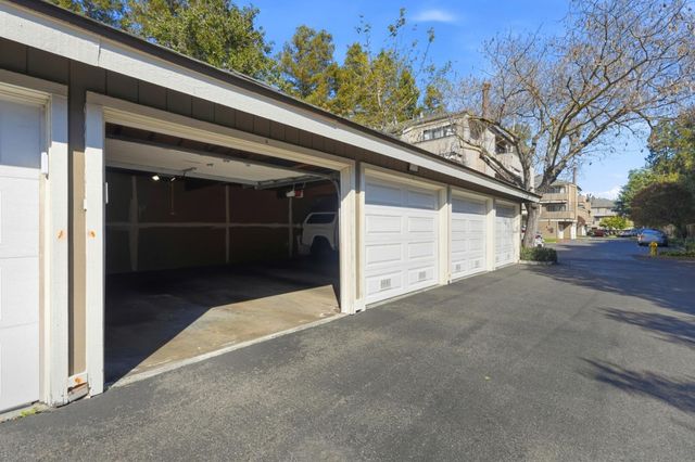 137 Union Avenue A, Campbell, CA 95008