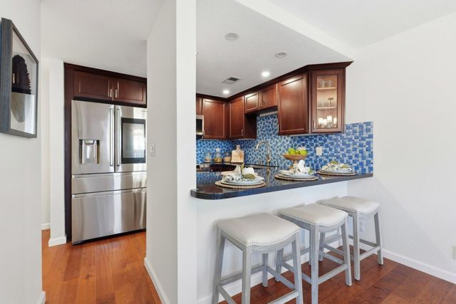 137 Union Avenue A, Campbell, CA 95008