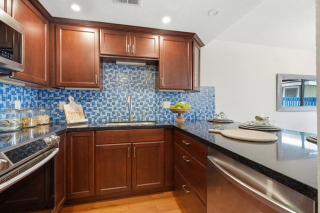 137 Union Avenue A, Campbell, CA 95008