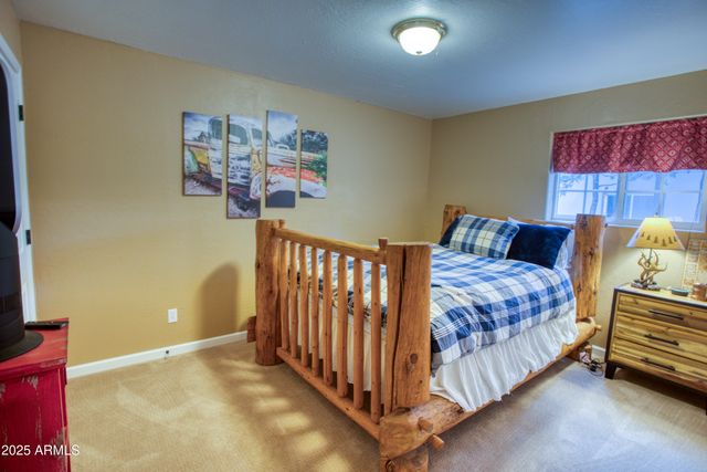 2745 S HIDDEN OAKS Drive, Show Low, AZ 85901