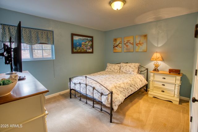 2745 S HIDDEN OAKS Drive, Show Low, AZ 85901