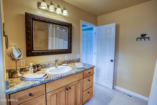 2745 S HIDDEN OAKS Drive, Show Low, AZ 85901