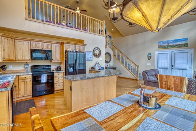 2745 S HIDDEN OAKS Drive, Show Low, AZ 85901