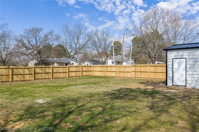 132 W State Street, Magazine, AR 72943