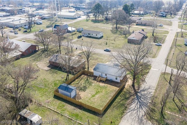 132 W State Street, Magazine, AR 72943