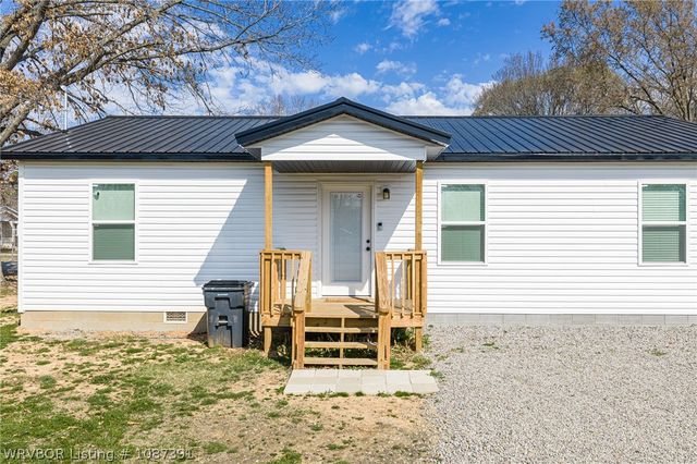 132 W State Street, Magazine, AR 72943