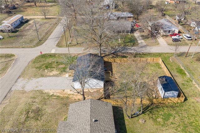 132 W State Street, Magazine, AR 72943