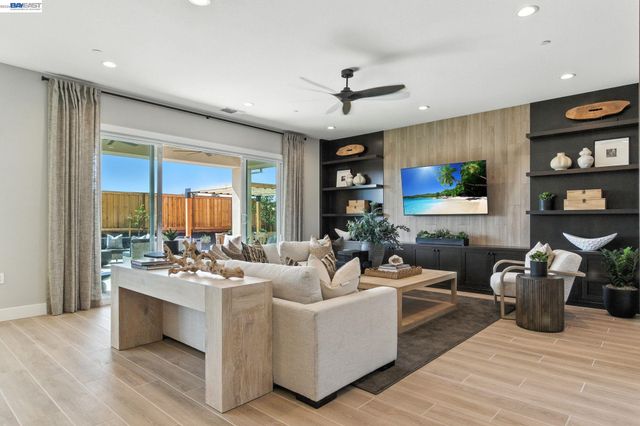 1591 Ponza Circle, Brentwood, CA 94513