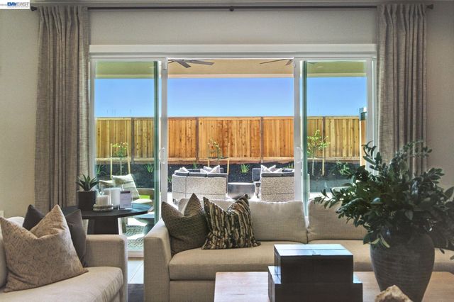 1591 Ponza Circle, Brentwood, CA 94513