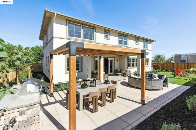 1591 Ponza Circle, Brentwood, CA 94513