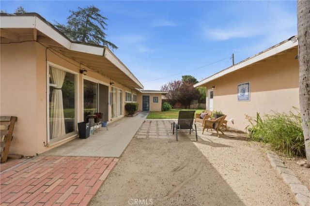 5230 Old Mill Road, Riverside, CA 92504