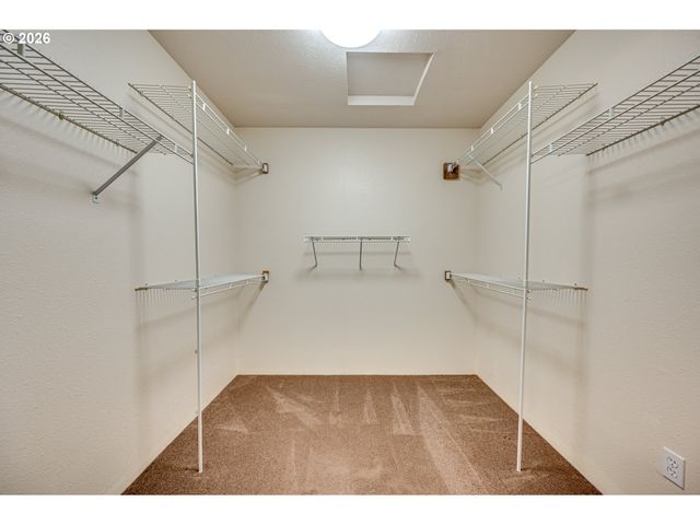 724 OSTRANDER Rd, Kelso, WA 98626