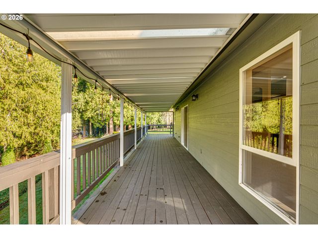 724 OSTRANDER Rd, Kelso, WA 98626