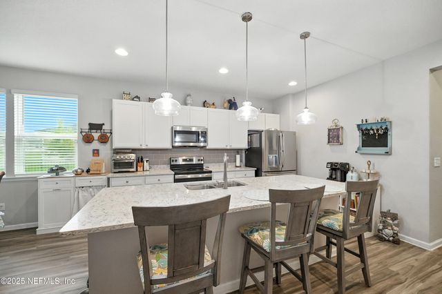 12601 LAKE MADISON Lane, Jacksonville, FL 32218